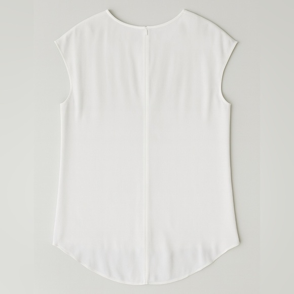 NWT St. John White Sleeveless Blouse Relaxed Fit Top Minimalist Tank Resort Lg - Picture 3 of 6